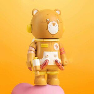 NEW IN BOX Pop Mart Tenderheart Bear Mega Space Molly Figure
